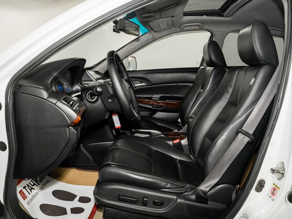 Honda Crosstour 2011 - фото автомобиля