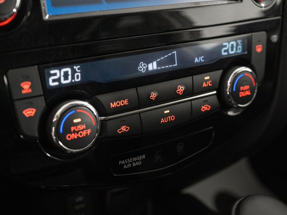Nissan X-Trail 2018 - фото автомобиля