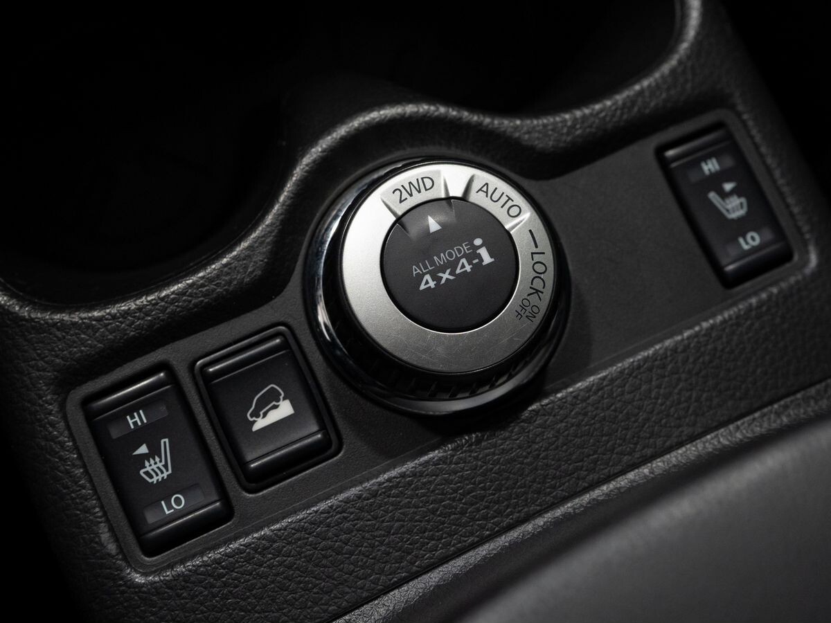 Nissan X-Trail 2018 - фото автомобиля