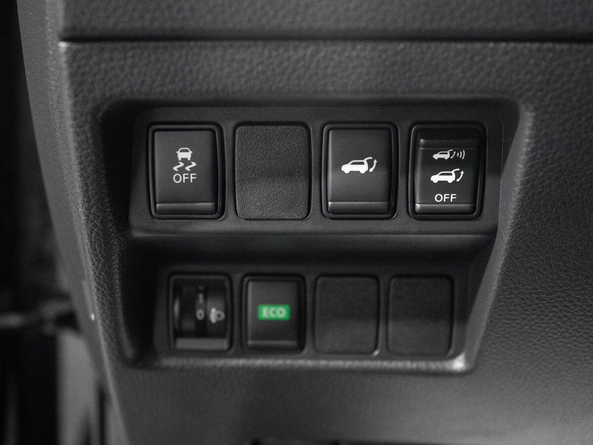 Nissan X-Trail 2018 - фото автомобиля