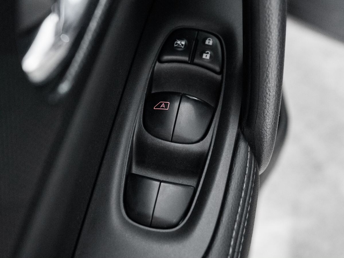 Nissan X-Trail 2018 - фото автомобиля