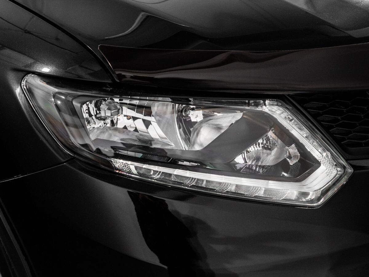 Nissan X-Trail 2018 - фото автомобиля