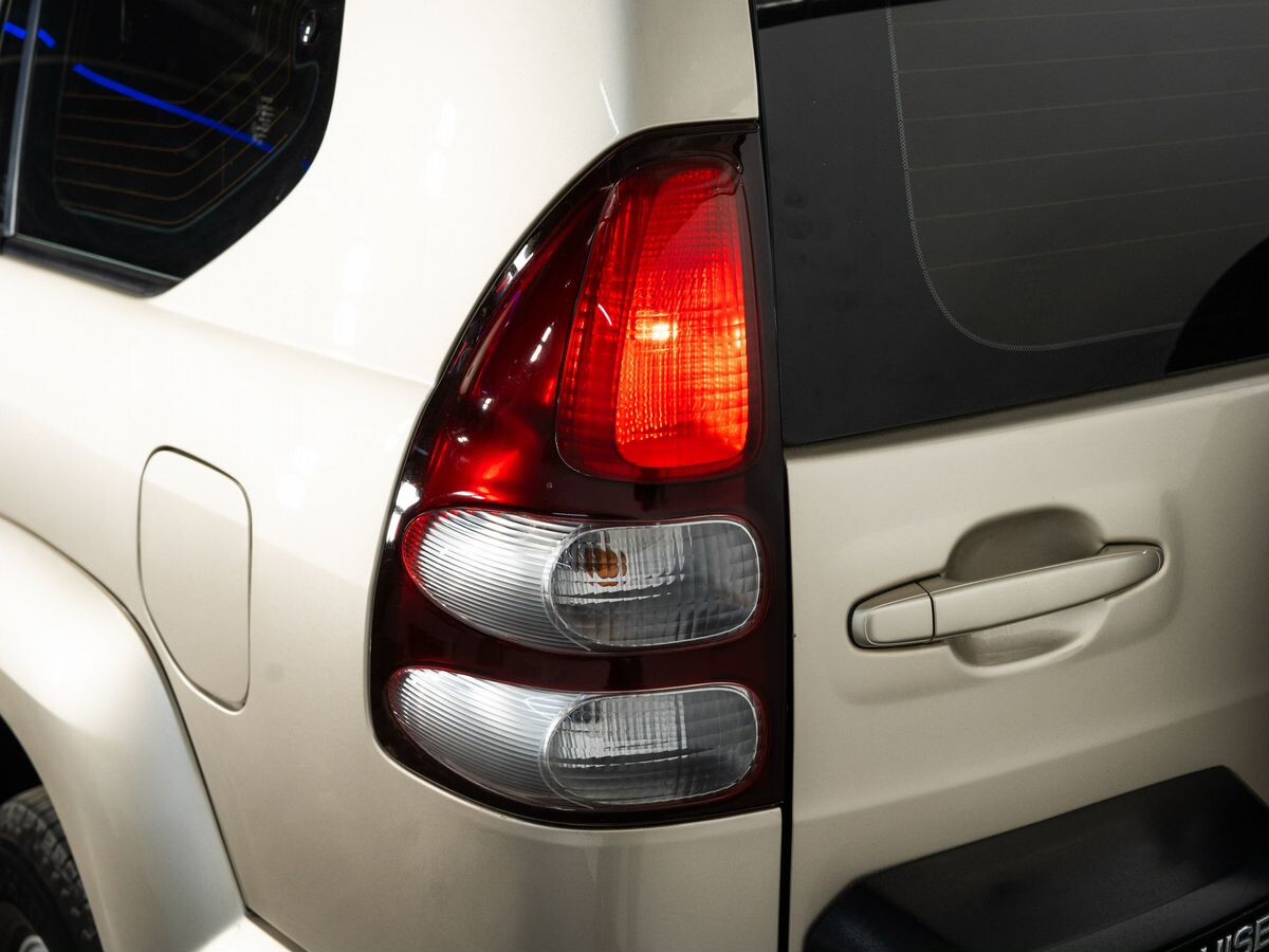 Toyota Land Cruiser Prado 2007 - фото автомобиля