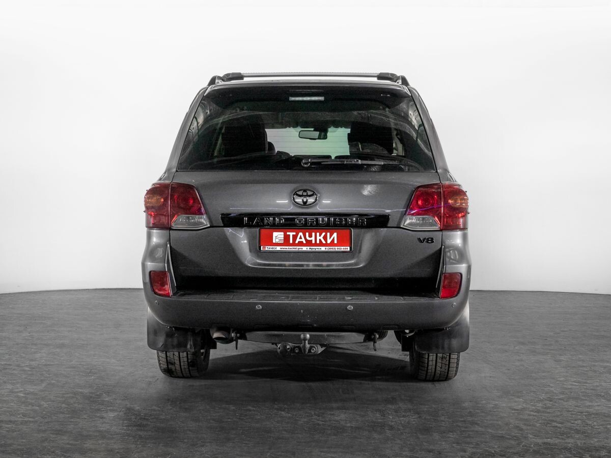 Toyota Land Cruiser 2012 - фото автомобиля