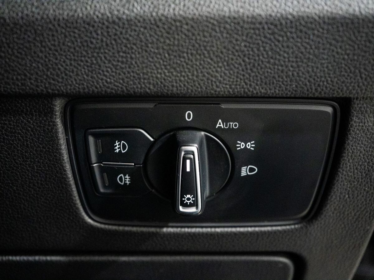 Volkswagen Passat 2015 - фото автомобиля