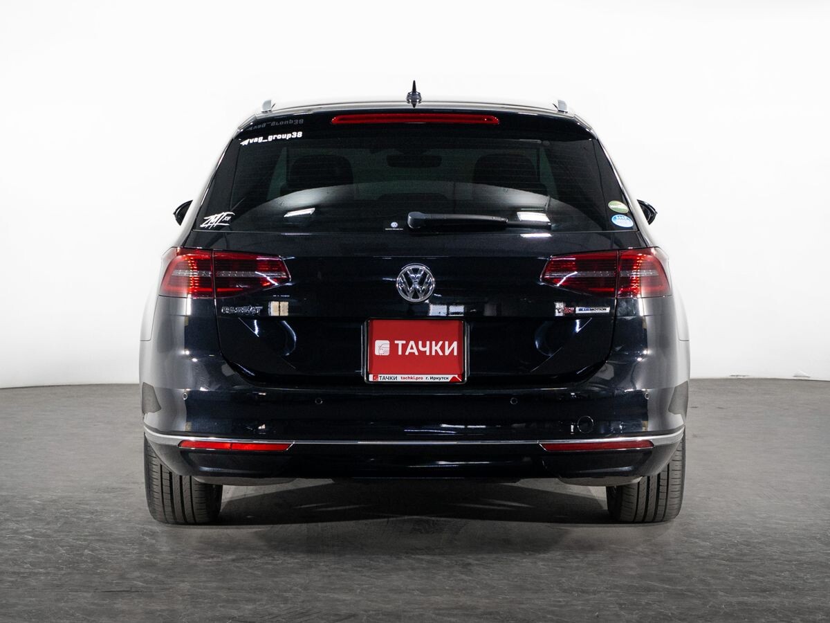 Volkswagen Passat 2015 - фото автомобиля