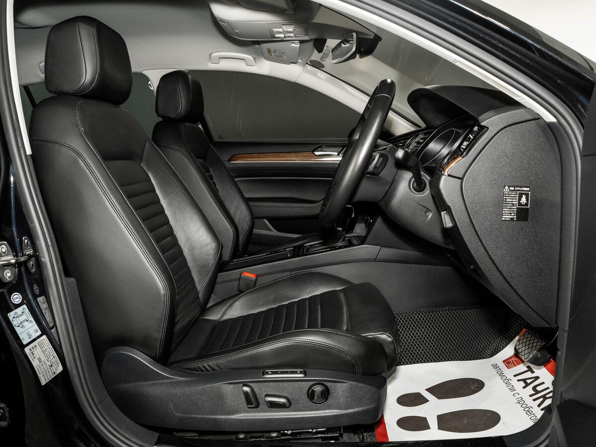 Volkswagen Passat 2015 - фото автомобиля