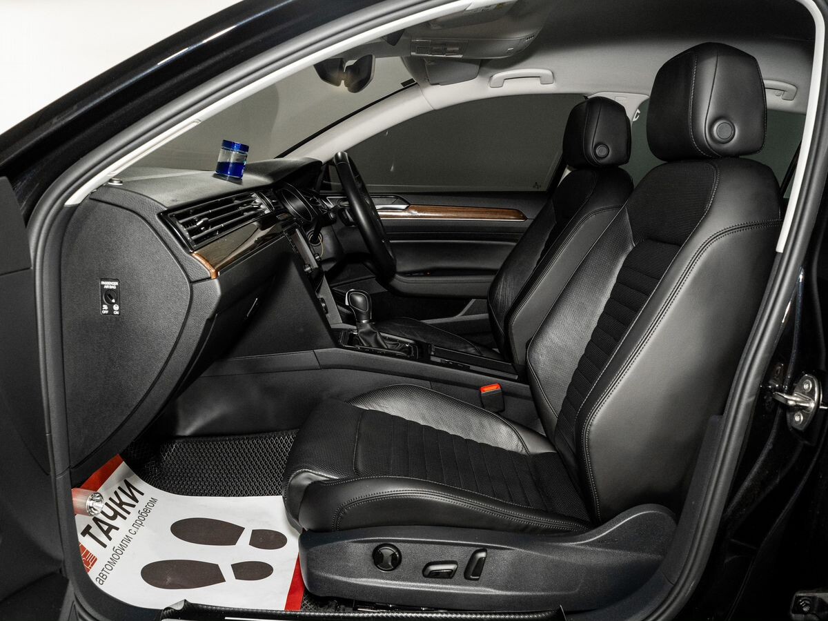 Volkswagen Passat 2015 - фото автомобиля