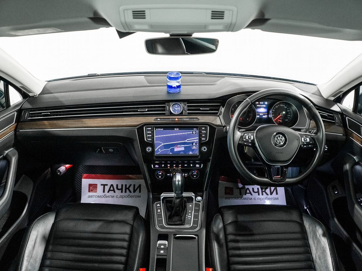 Volkswagen Passat 2015 - фото автомобиля
