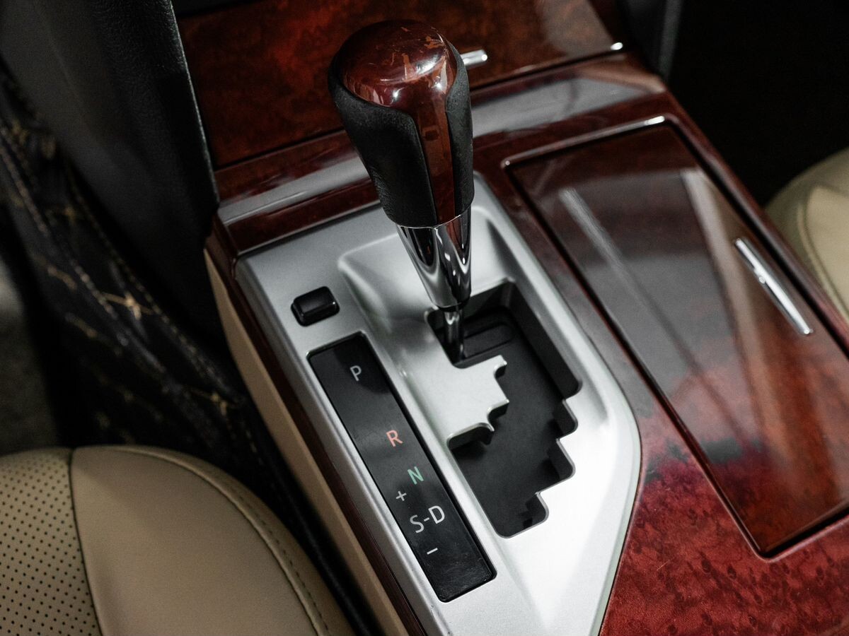 Toyota Camry 2012 - фото автомобиля