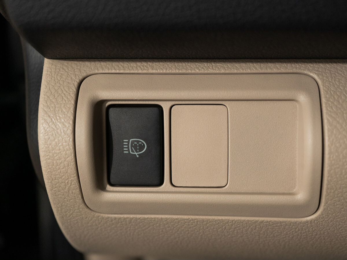 Toyota Camry 2012 - фото автомобиля