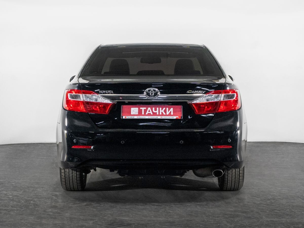 Toyota Camry 2012 - фото автомобиля