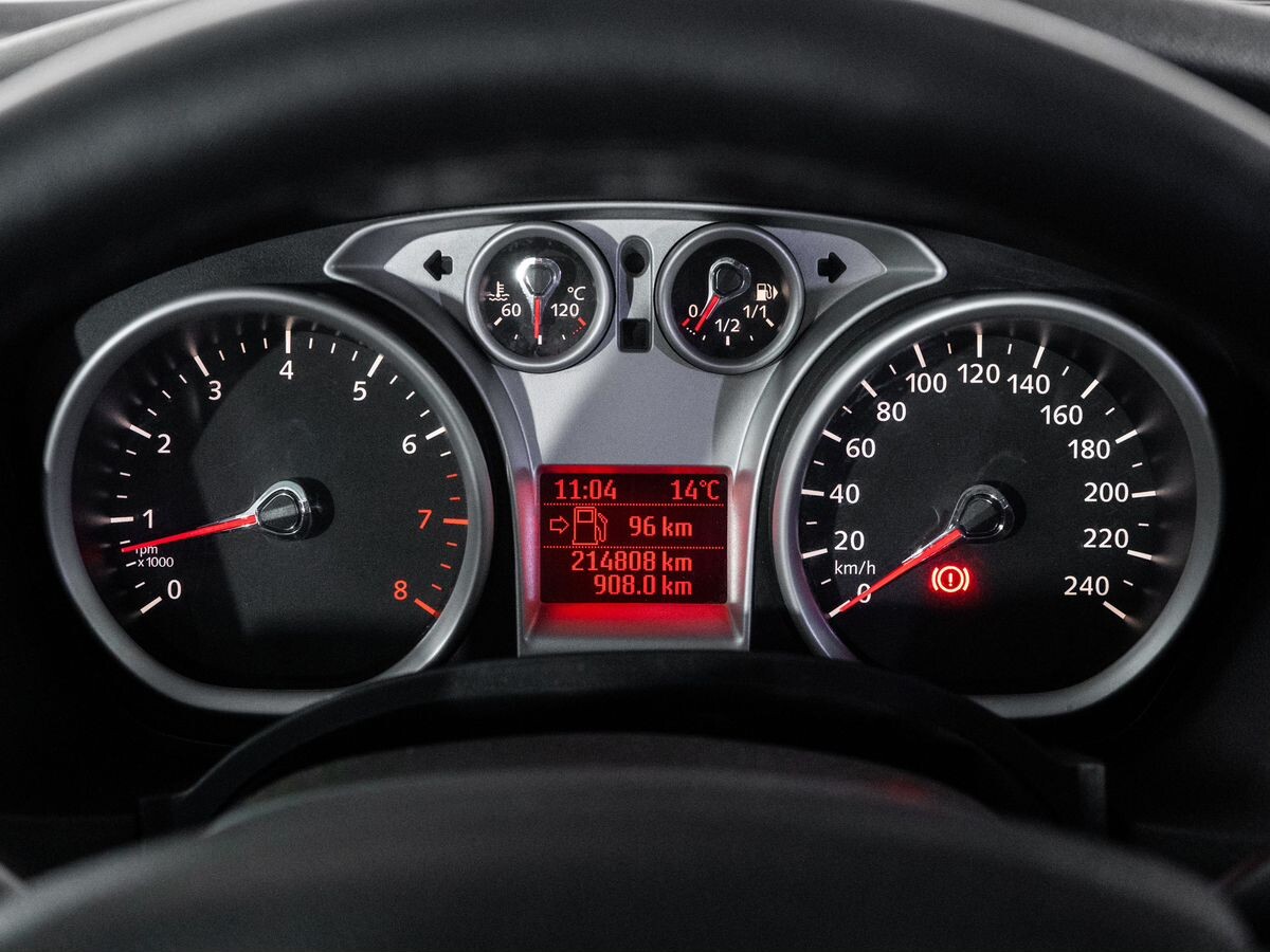 Ford Focus 2010 - фото автомобиля