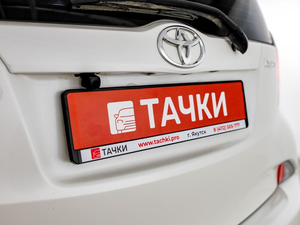 Toyota Ractis 2011 - фото автомобиля