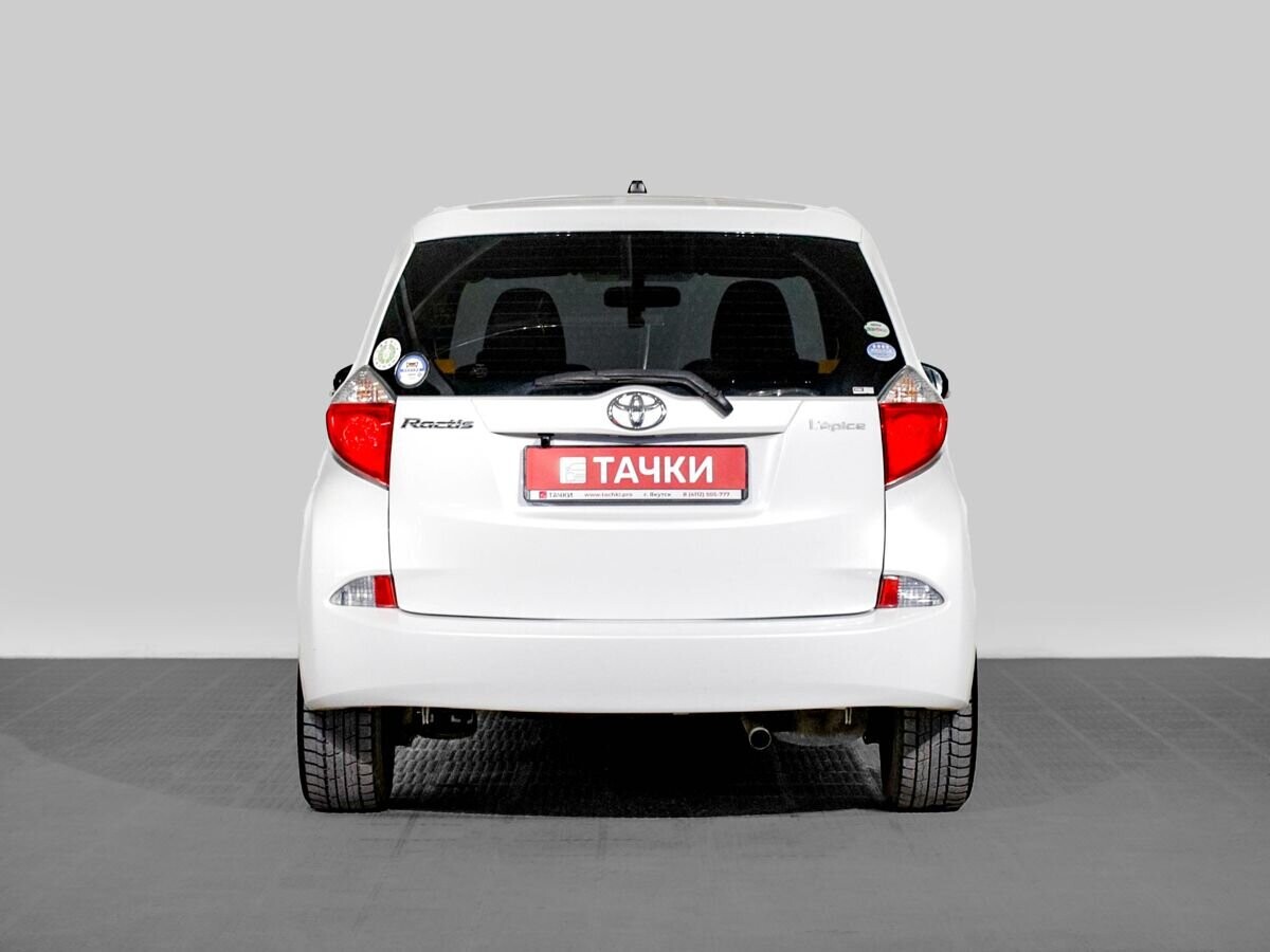 Toyota Ractis 2011 - фото автомобиля