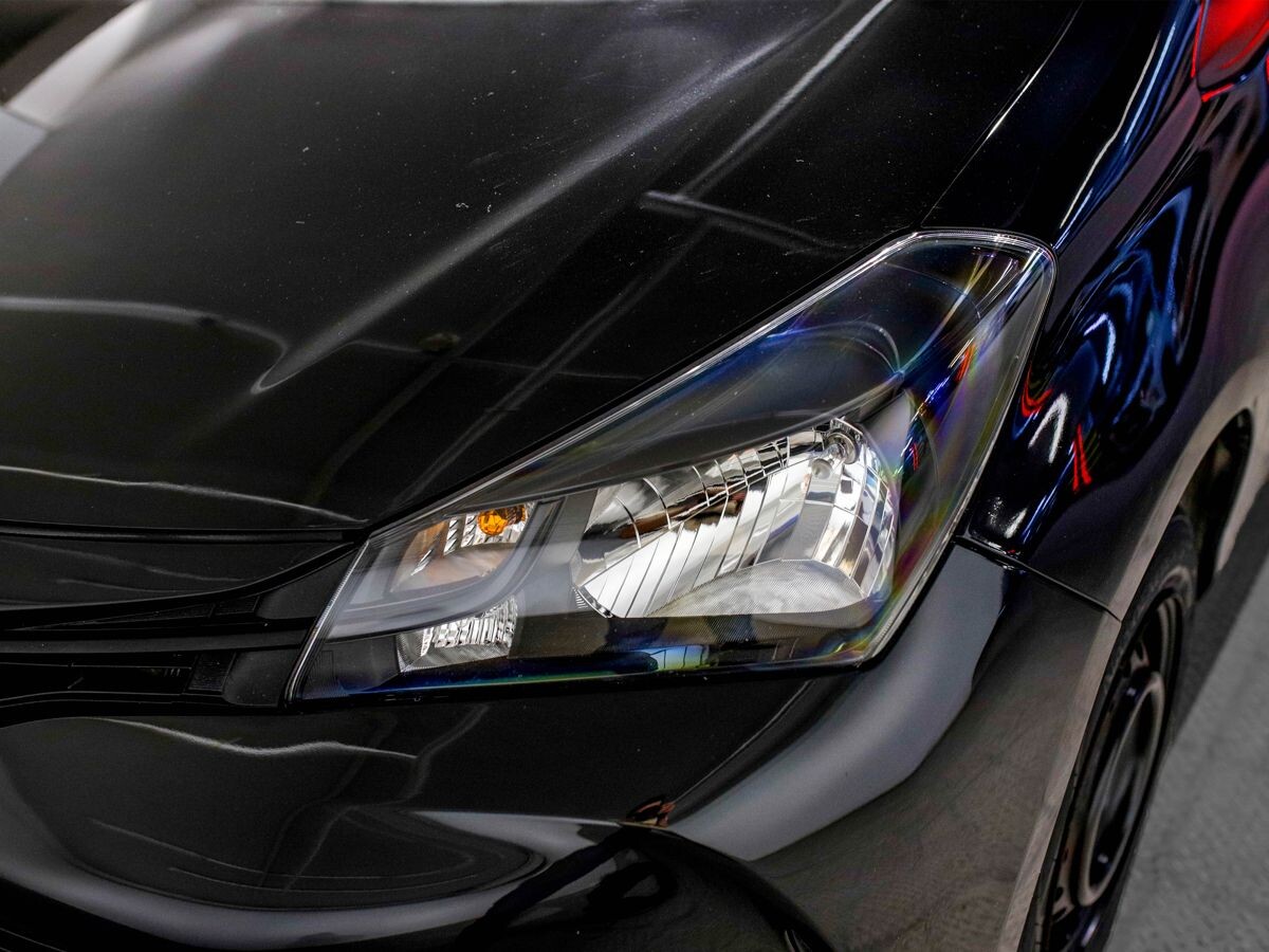 Toyota Vitz 2016 - фото автомобиля