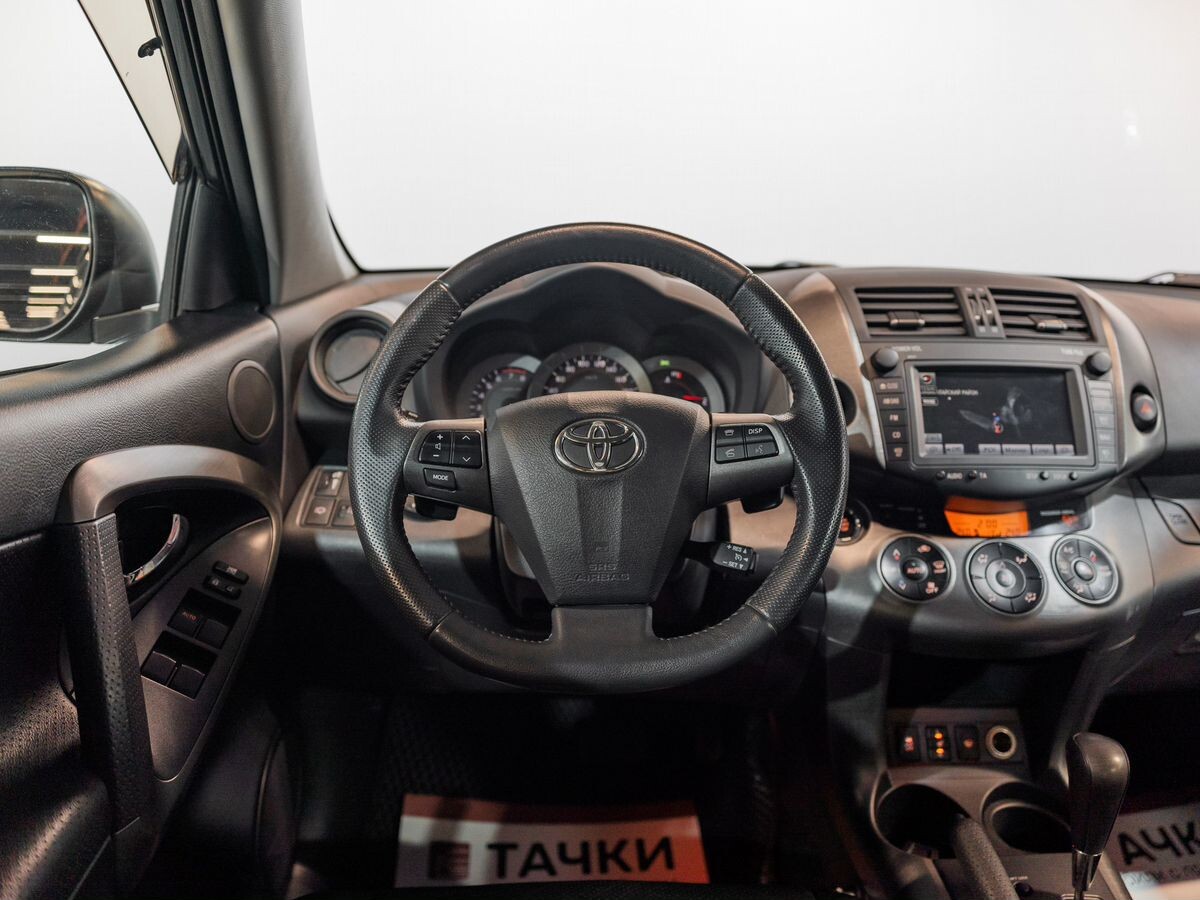Toyota RAV4 2011 - фото автомобиля