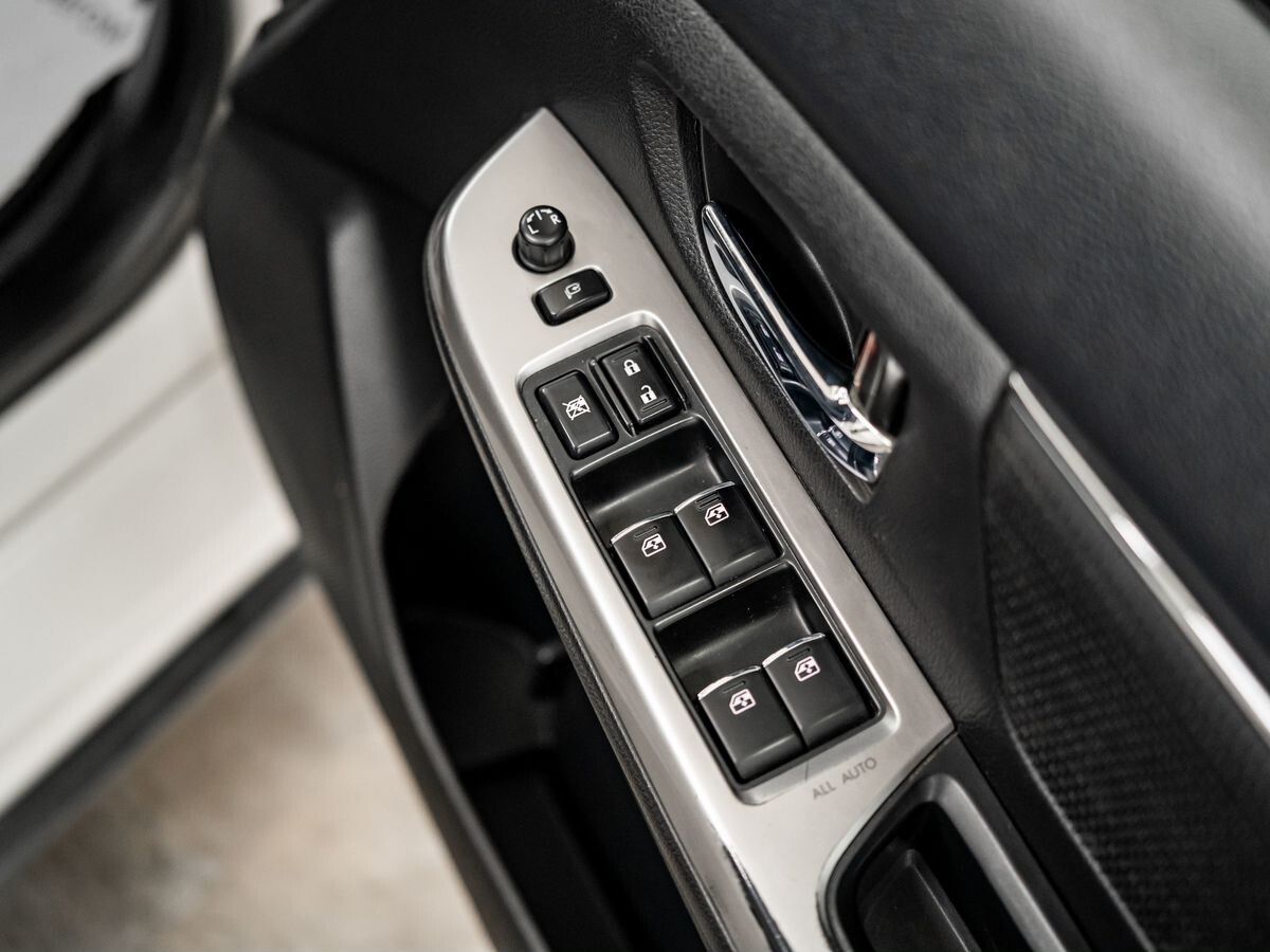 Subaru Levorg 2015 - фото автомобиля