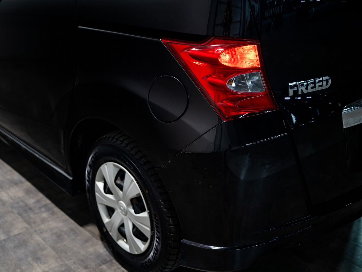 Honda Freed 2008 - фото автомобиля