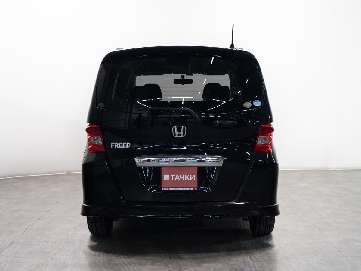 Honda Freed 2008 - фото автомобиля