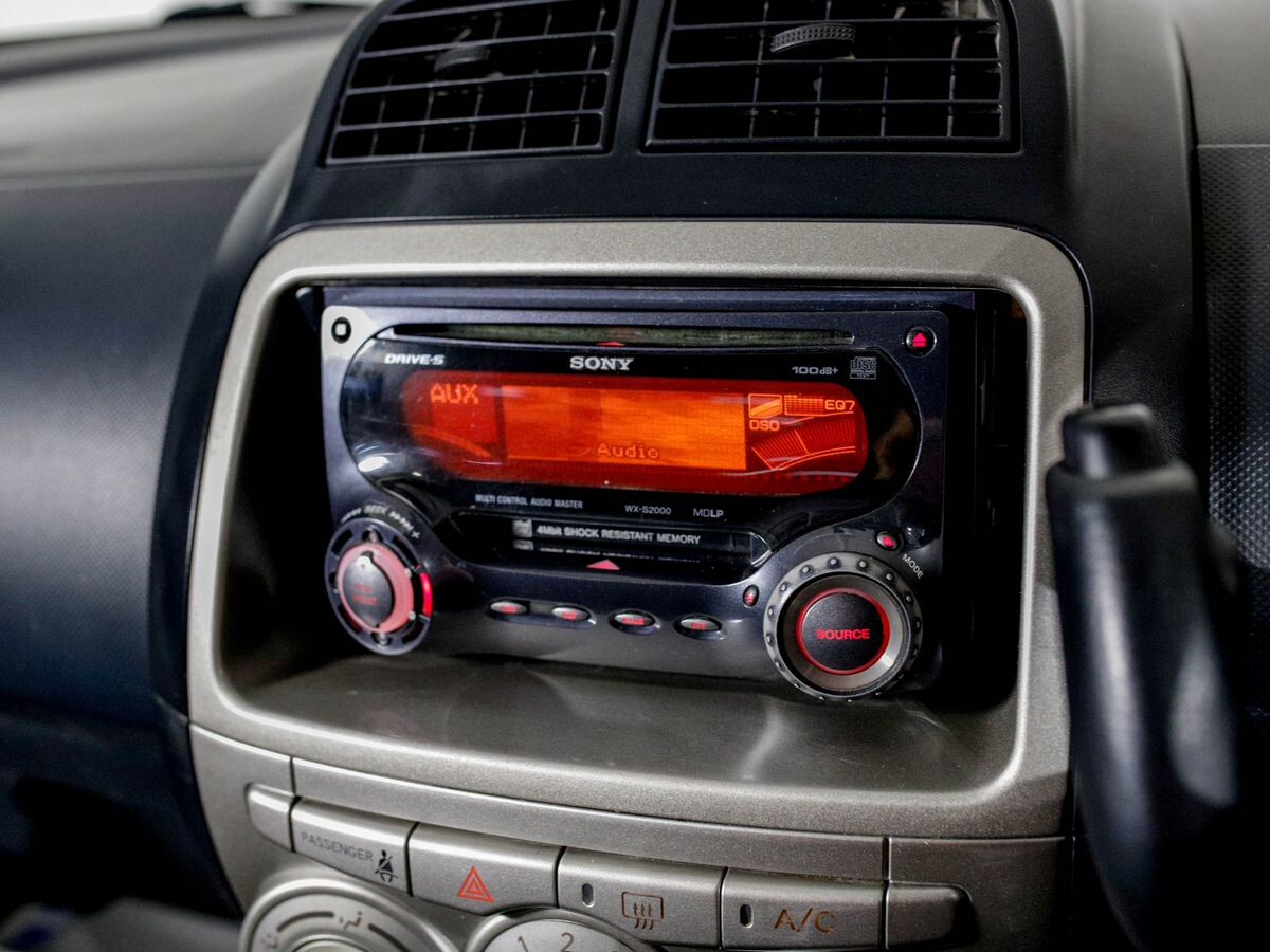 Toyota Passo 2009 - фото автомобиля