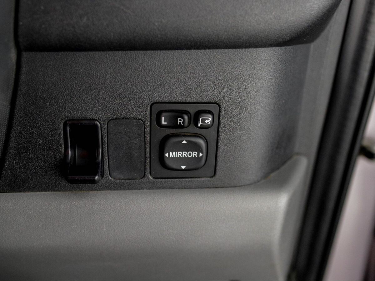 Toyota Passo 2009 - фото автомобиля