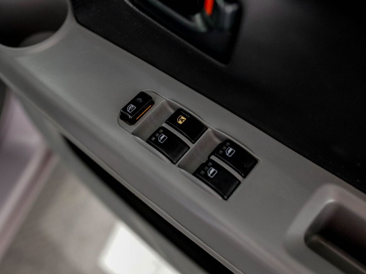 Toyota Passo 2009 - фото автомобиля