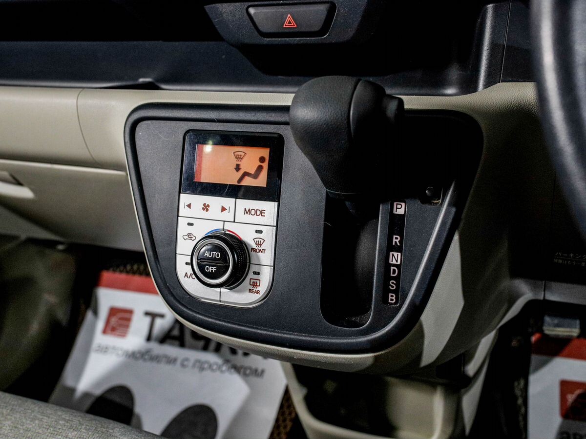 Toyota Passo 2017 - фото автомобиля