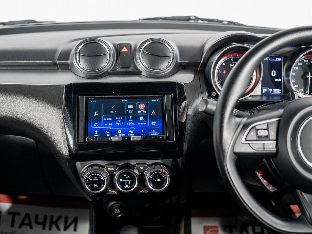 Suzuki Swift 2020 - фото автомобиля
