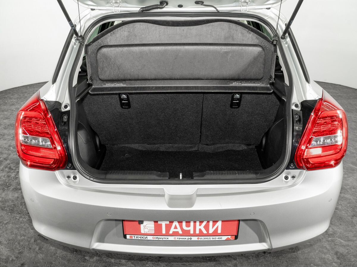 Suzuki Swift 2020 - фото автомобиля