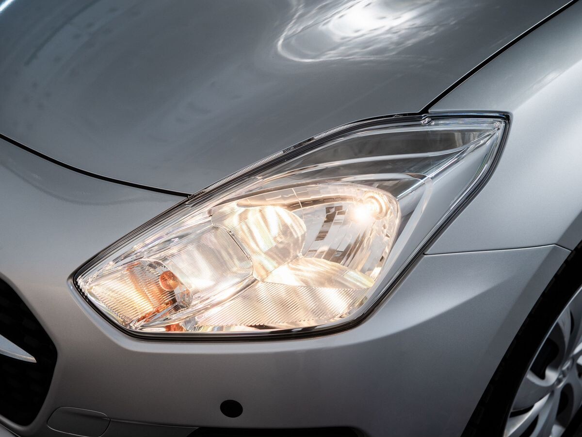 Suzuki Swift 2020 - фото автомобиля