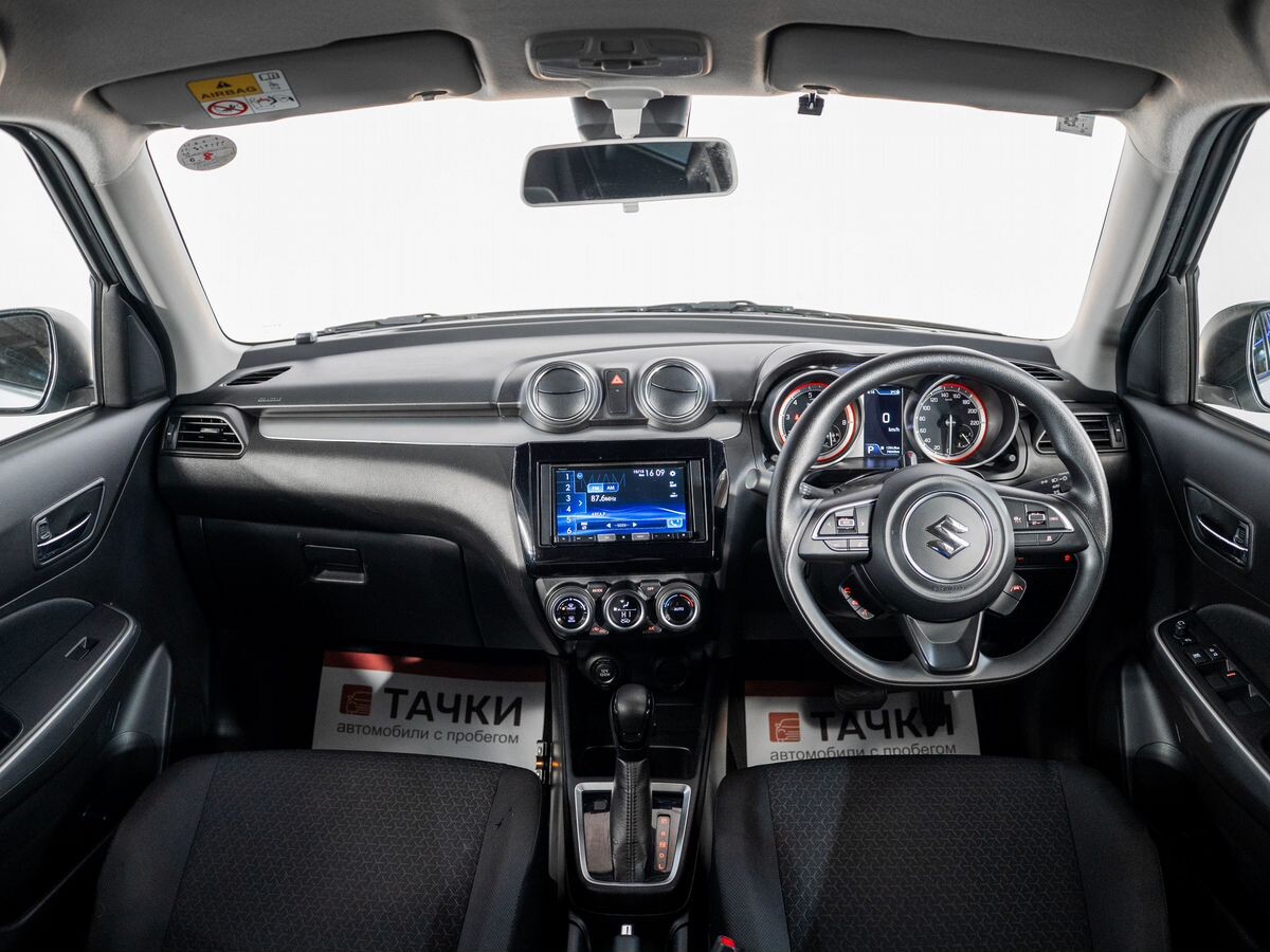 Suzuki Swift 2020 - фото автомобиля