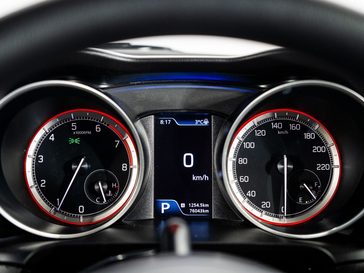 Suzuki Swift 2020 - фото автомобиля