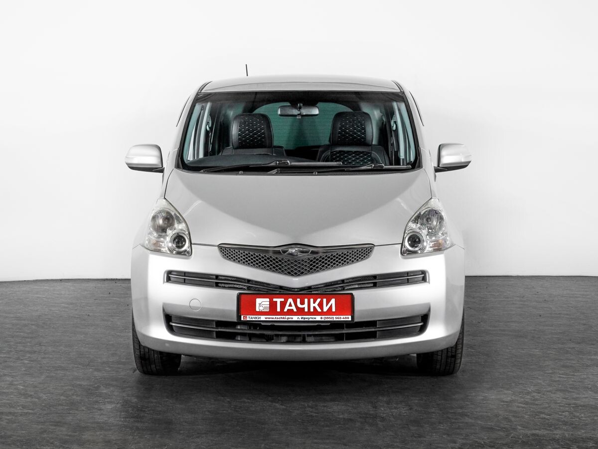 Toyota Ractis 2009 - фото автомобиля