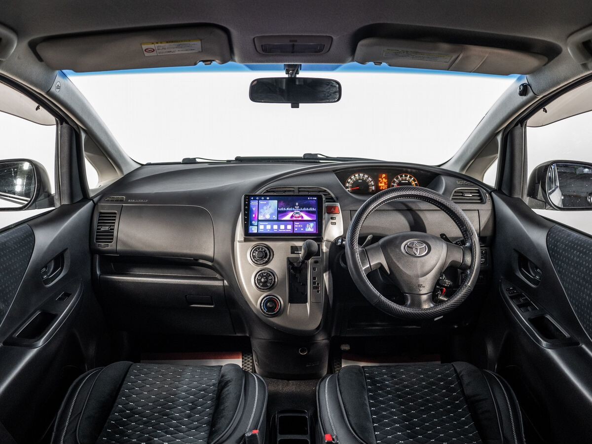 Toyota Ractis 2009 - фото автомобиля