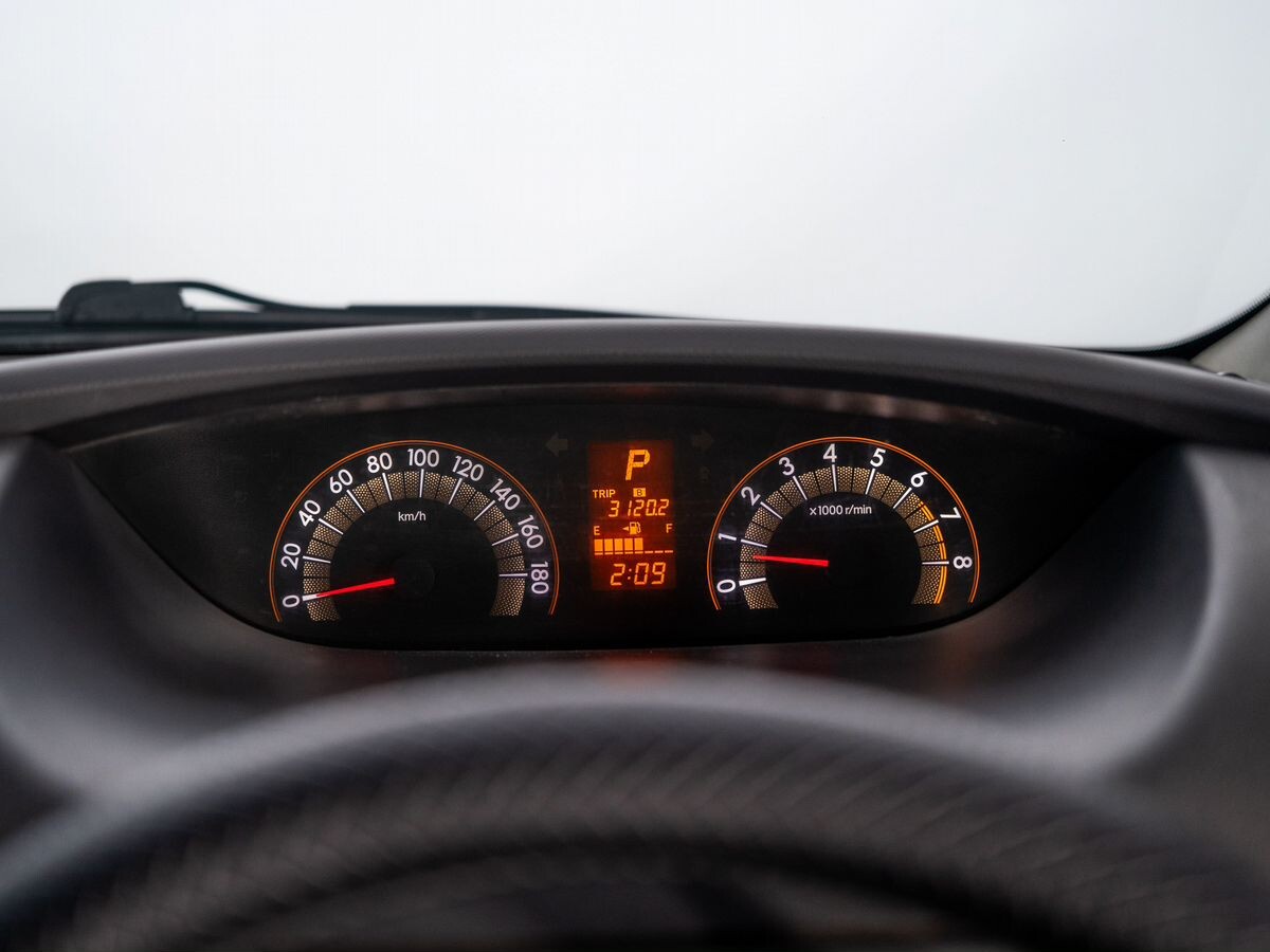 Toyota Ractis 2009 - фото автомобиля