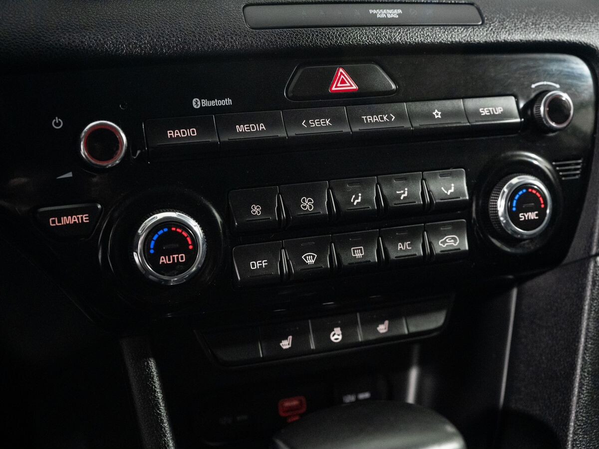 Kia Sportage 2021 - фото автомобиля