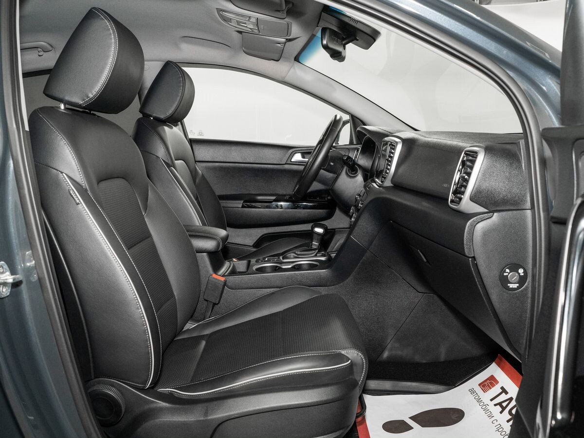Kia Sportage 2021 - фото автомобиля
