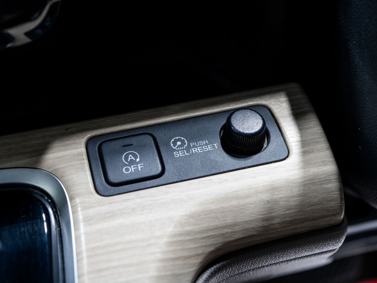 Honda Stepwgn 2015 - фото автомобиля