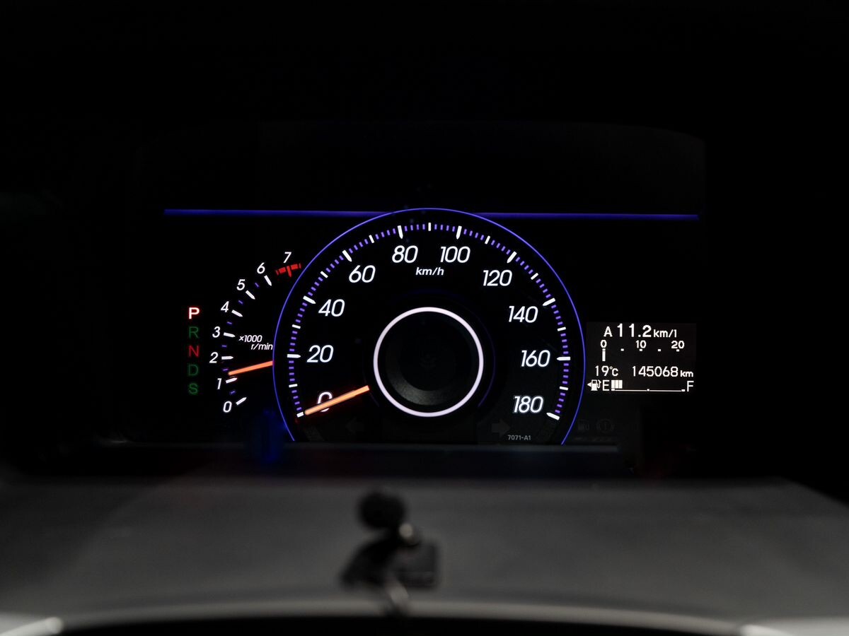 Honda Stepwgn 2013 - фото автомобиля