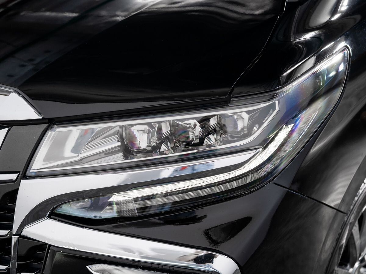 Toyota Alphard 2018 - фото автомобиля