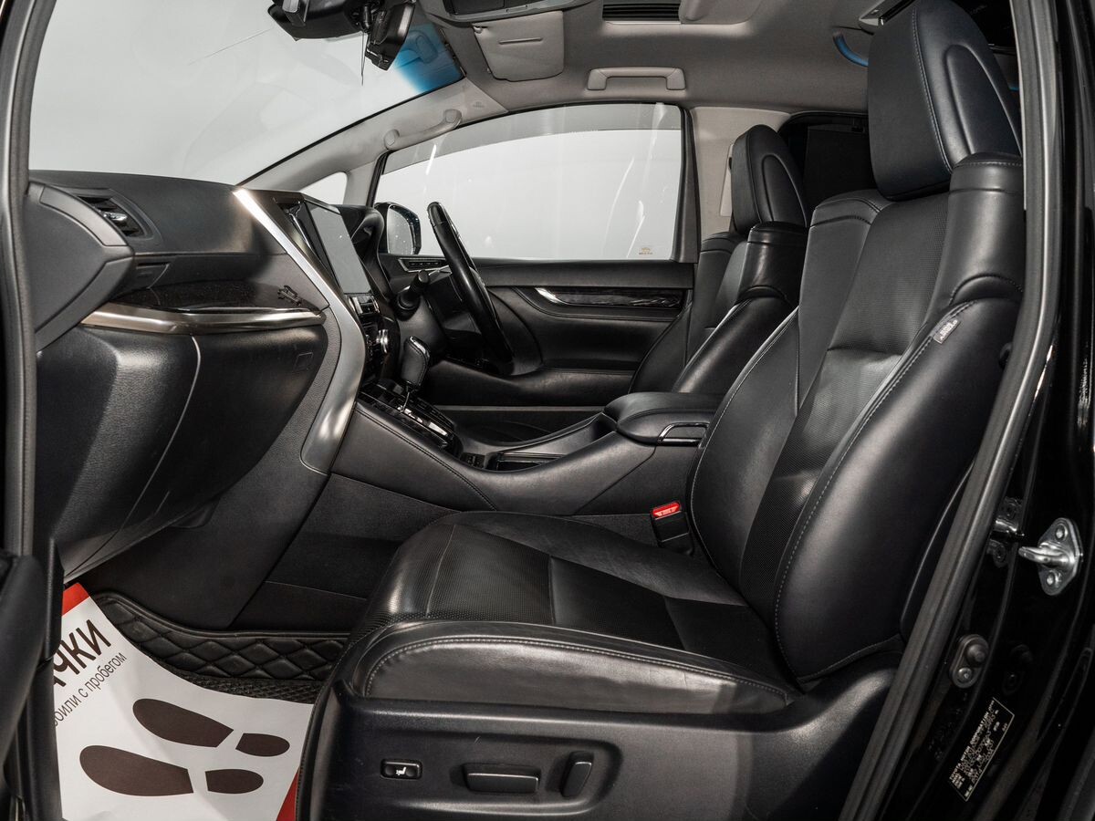 Toyota Alphard 2018 - фото автомобиля