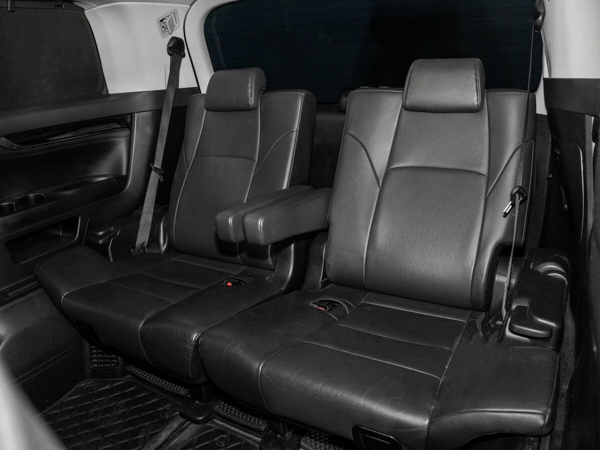 Toyota Alphard 2018 - фото автомобиля