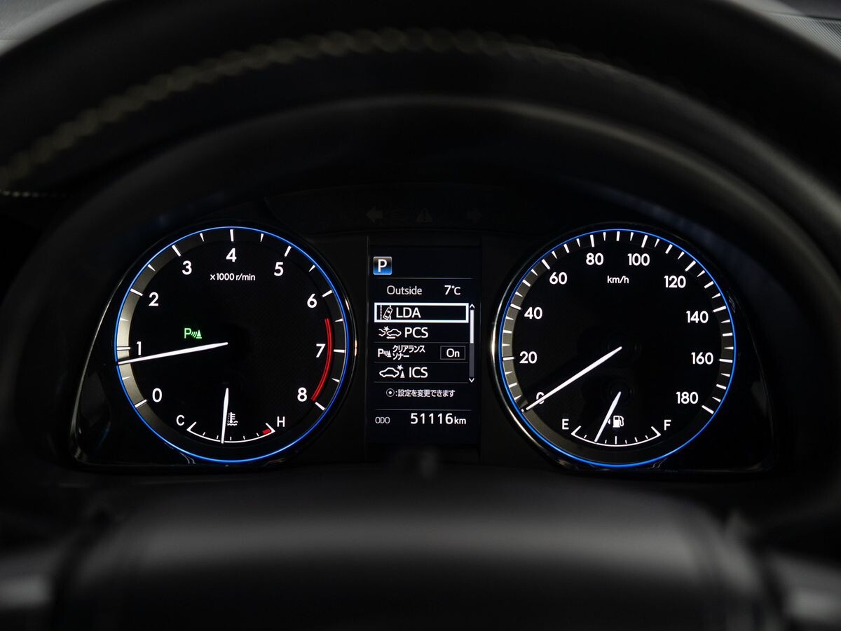 Toyota Harrier 2020 - фото автомобиля
