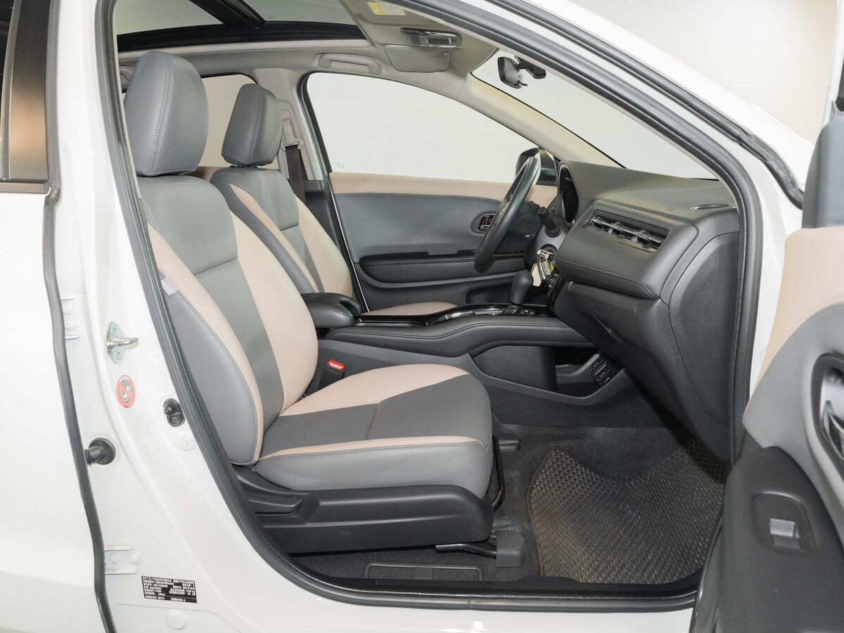 Honda Vezel 2021 - фото автомобиля