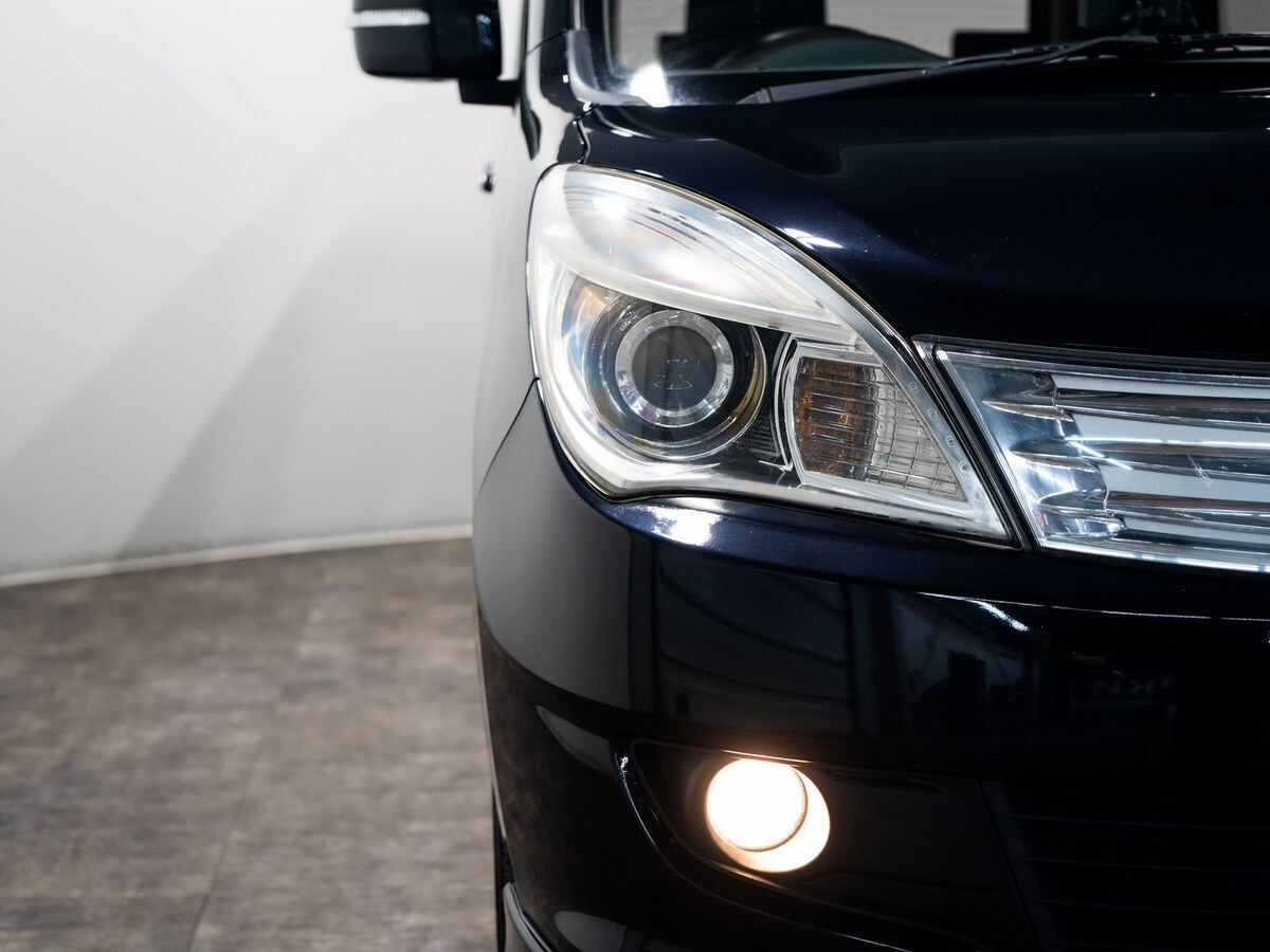 Suzuki Solio 2011 - фото автомобиля