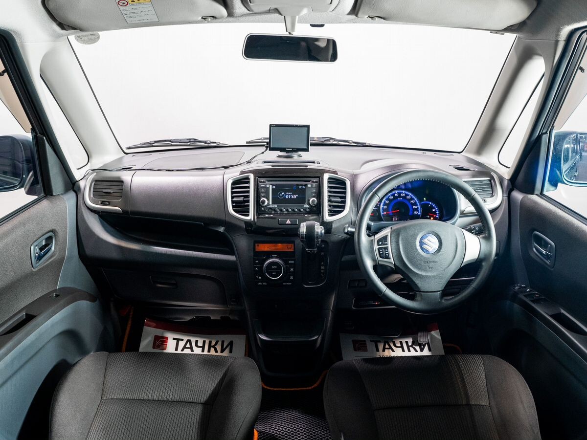 Suzuki Solio 2011 - фото автомобиля