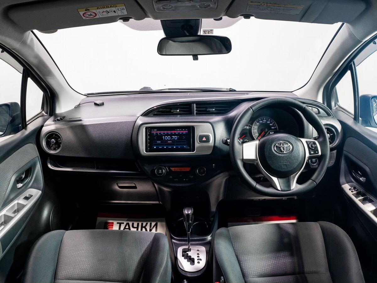 Toyota Vitz 2016 - фото автомобиля