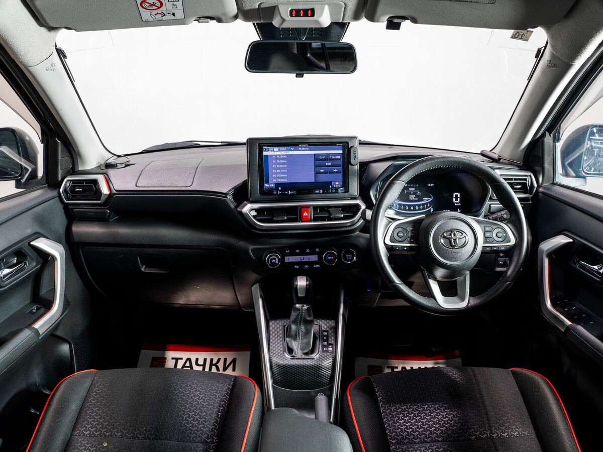 Toyota Raize 2020 - фото автомобиля