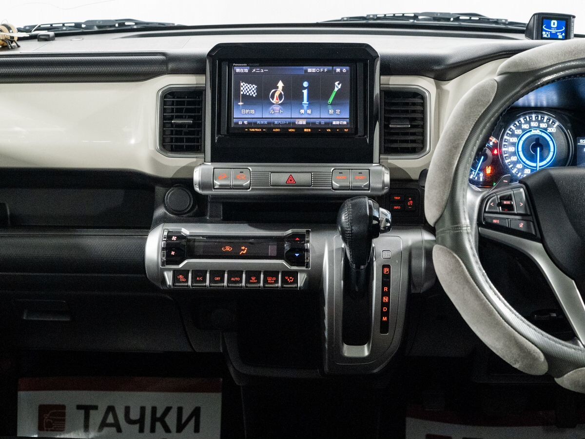 Suzuki Xbee 2018 - фото автомобиля